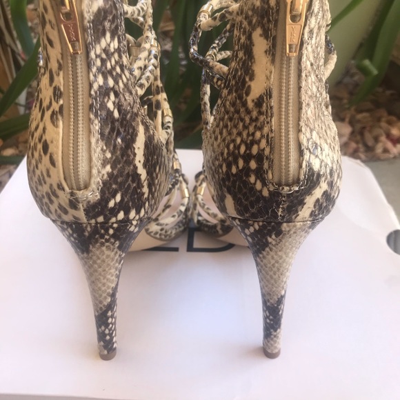 ALDO PETERBELL Snakeskin Heels - Picture 4 of 10